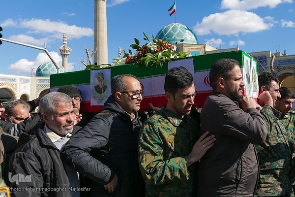تشییع پیکر دو جانباز دفاع مقدس در اصفهان