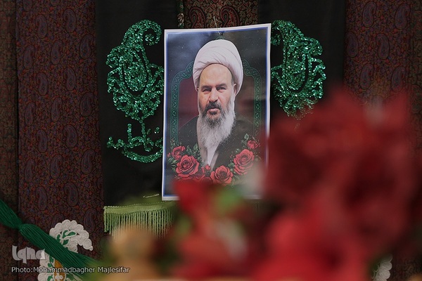 مراسم ارتحال آیت‌الله عبدالنبی نمازی در اصفهان