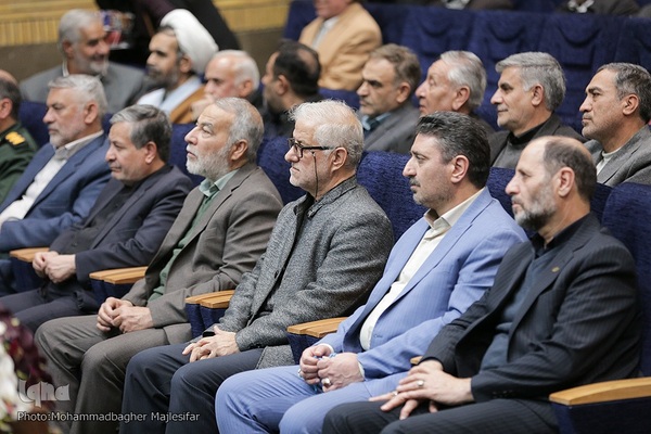 گردهمایی ایثارگران و پیشگامان انقلاب اسلامی در اصفهان