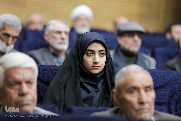 گردهمایی ایثارگران و پیشگامان انقلاب اسلامی در اصفهان