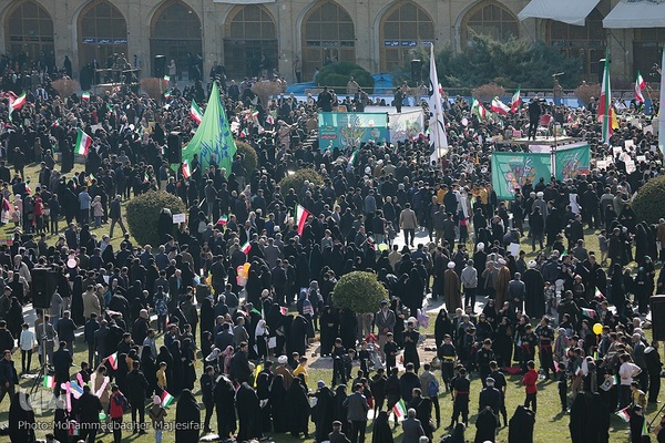 راهپیمایی یوم الله ۲۲ بهمن در میدان امام (ره) اصفهان