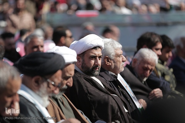 راهپیمایی یوم الله ۲۲ بهمن در میدان امام (ره) اصفهان