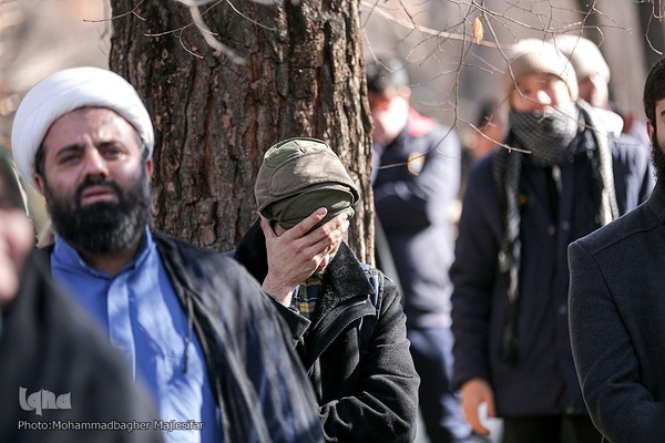 آیین تشییع و خاکسپاری پیکر مرحوم آیت‌الله شوشتری