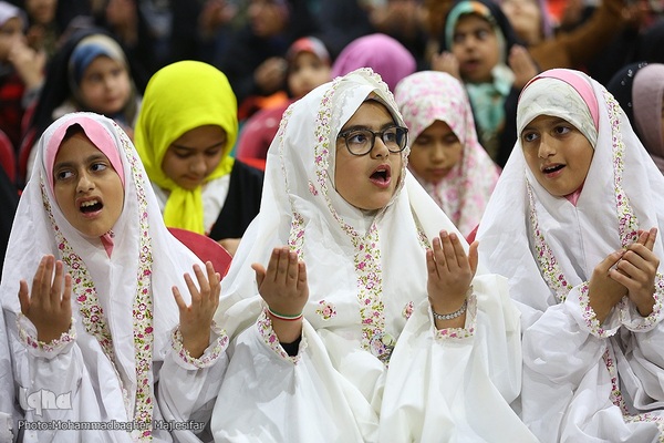 جشن بزرگ روزه‌اولی‌ها در جوار شهدا