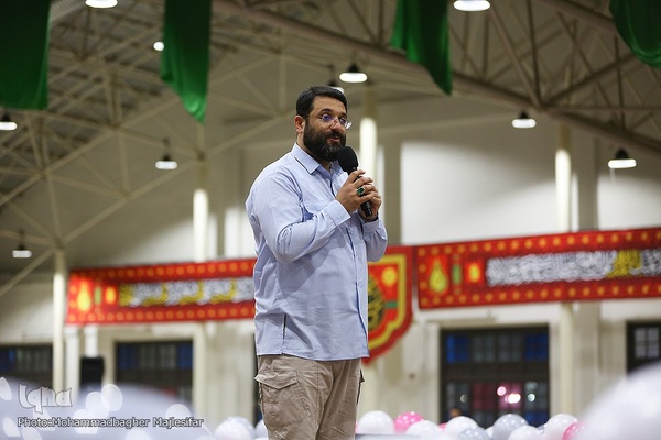 جشن بزرگ روزه‌اولی‌ها در جوار شهدا