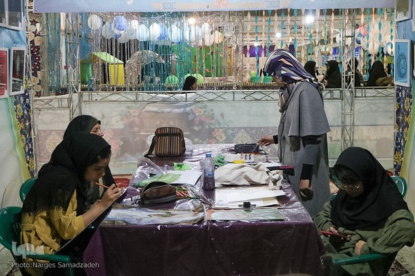 استقبال مردم از نوزدهمین نمایشگاه قرآن اصفهان