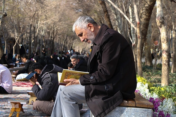 آیین جزء‌خوانی قرآن کریم در چهارباغ اصفهان