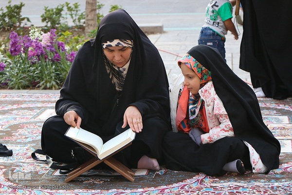آیین جزء‌خوانی قرآن کریم در چهارباغ اصفهان