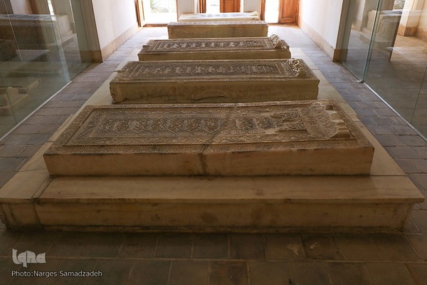 تکیه بختیاری‌های تخت فولاد