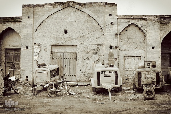 گذشته استمراری؛ کاروانسرای ملک