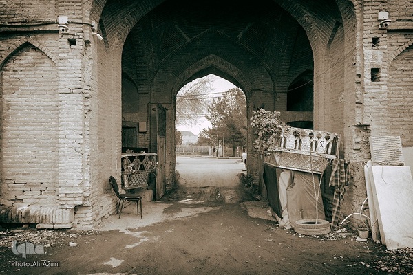 گذشته استمراری؛ کاروانسرای ملک