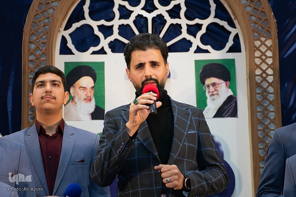 محفل قرآنی «بهار بهار» در گلستان شهدای اصفهان