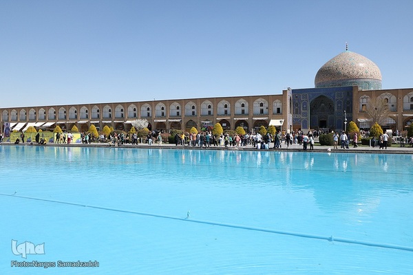 میزبانی نقش جهان از مسافران نوروزی نصف جهان