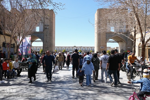 میزبانی نقش جهان از مسافران نوروزی نصف جهان
