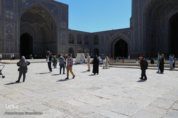 میزبانی نقش جهان از مسافران نوروزی نصف جهان