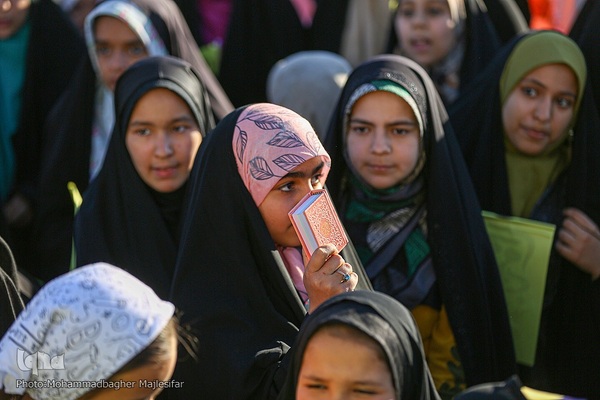 جشن روزه‌اولی‌ها در حرم حضرت زینب خواهر امام رضا (ع)