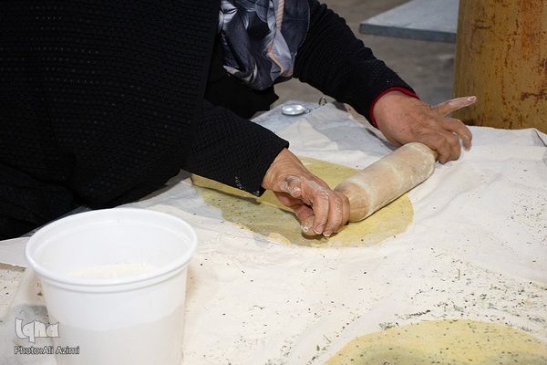 برپایی سفره کرم امام حسن (ع) در اصفهان