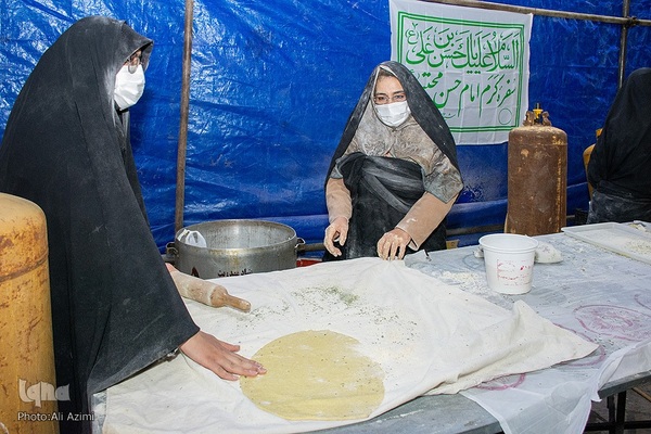 برپایی سفره کرم امام حسن (ع) در اصفهان