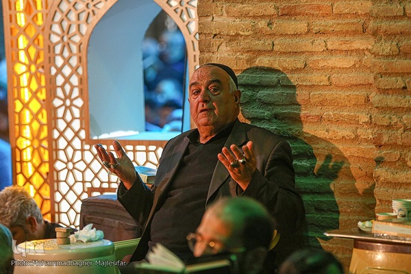 مراسم شب ۱۹ رمضان در مسجد جامع اصفهان