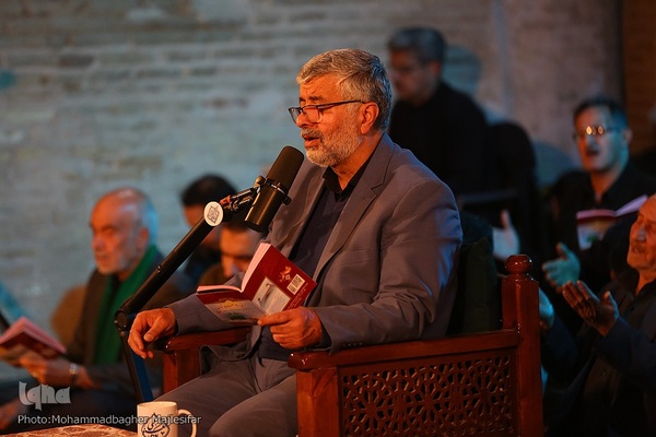 مراسم شب ۱۹ رمضان در مسجد جامع اصفهان