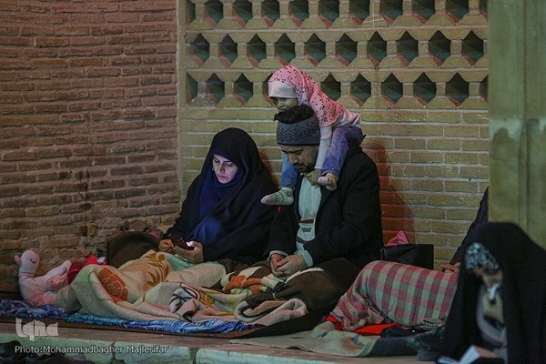 مراسم شب ۱۹ رمضان در مسجد جامع اصفهان