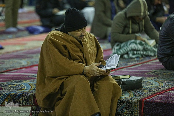 مراسم شب ۱۹ رمضان در مسجد جامع اصفهان