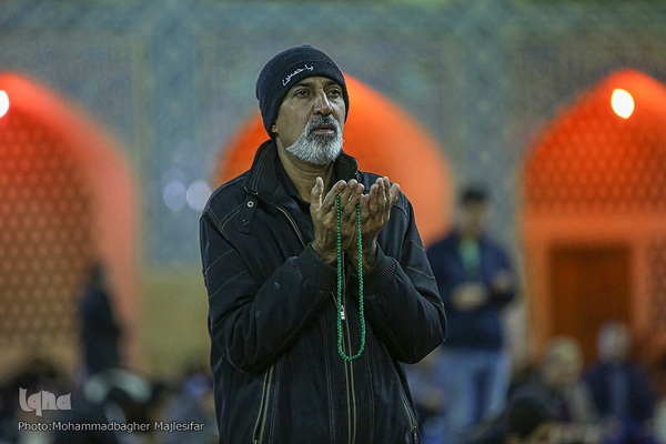 مراسم شب ۱۹ رمضان در مسجد جامع اصفهان