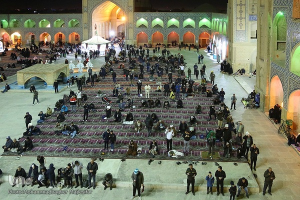 مراسم شب ۱۹ رمضان در مسجد جامع اصفهان