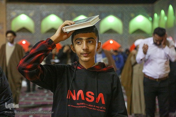 مراسم شب ۱۹ رمضان در مسجد جامع اصفهان