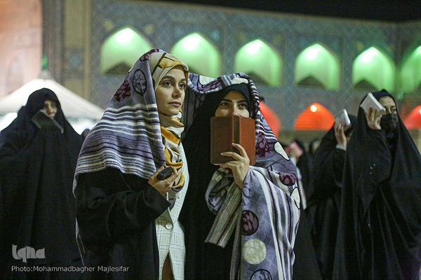 مراسم شب ۱۹ رمضان در مسجد جامع اصفهان