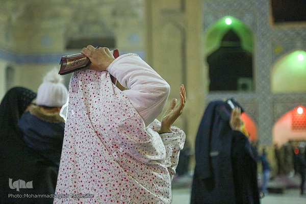 مراسم شب ۱۹ رمضان در مسجد جامع اصفهان