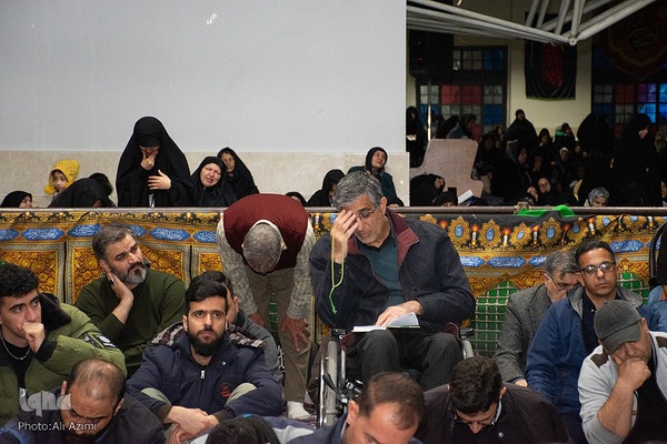 حال و هوای شب ۱۹ رمضان در گلستان شهدای اصفهان