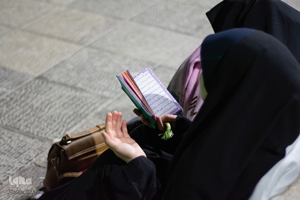 حال و هوای شب ۱۹ رمضان در گلستان شهدای اصفهان