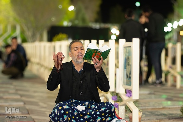 حال و هوای شب ۱۹ رمضان در گلستان شهدای اصفهان