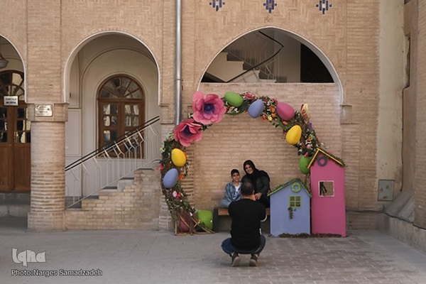 بازدید مسافران نوروزی از کلیسای وانک