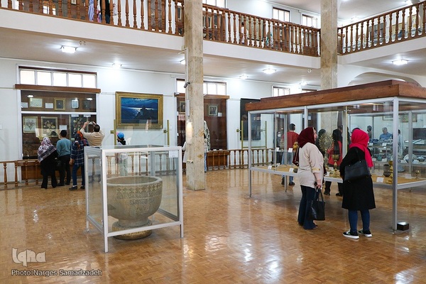 بازدید مسافران نوروزی از کلیسای وانک