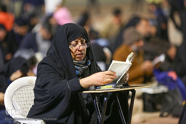 مراسم احیای شب ۲۳ رمضان در مصلای اصفهان