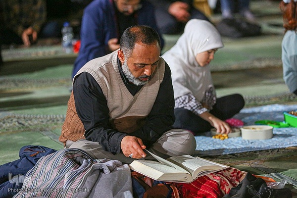 مراسم احیای شب ۲۳ رمضان در مصلای اصفهان