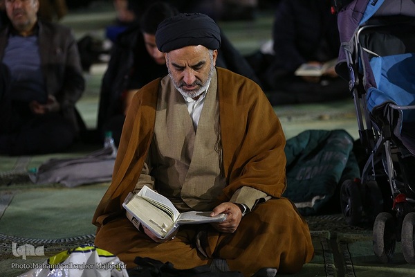 مراسم احیای شب ۲۳ رمضان در مصلای اصفهان