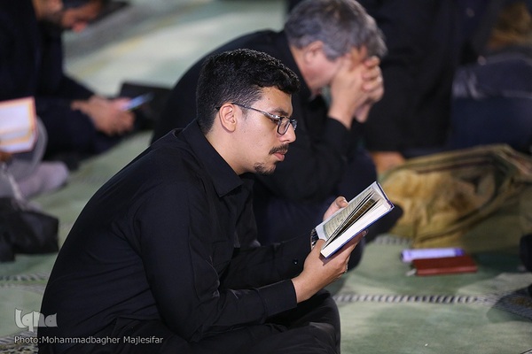 مراسم احیای شب ۲۳ رمضان در مصلای اصفهان