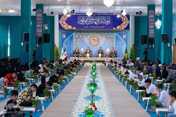 آیین جزء‌خوانی قرآن در امامزاده نرمی دولت‌آباد