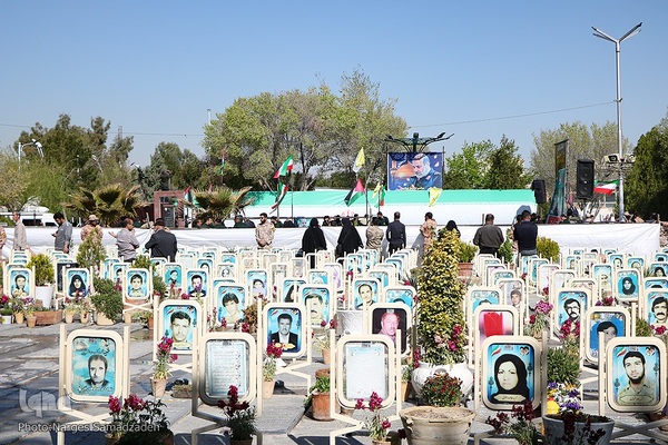 گلستان شهدای اصفهان در انتظار پیکر شهید زاهدی