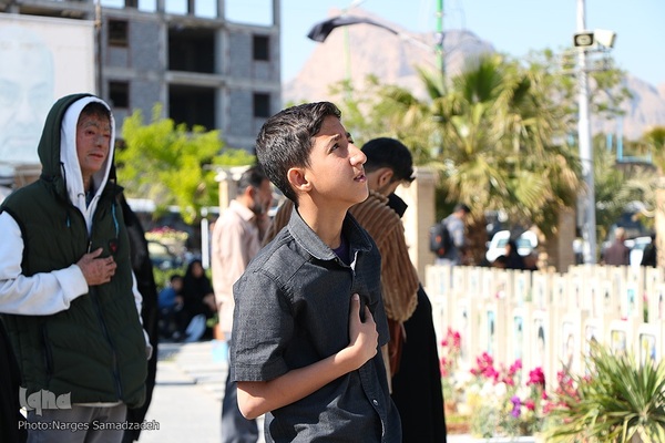 گلستان شهدای اصفهان در انتظار پیکر شهید زاهدی