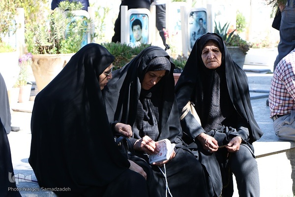 گلستان شهدای اصفهان در انتظار پیکر شهید زاهدی