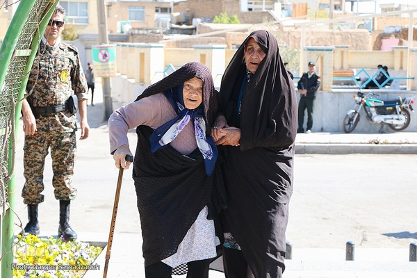 گلستان شهدای اصفهان در انتظار پیکر شهید زاهدی