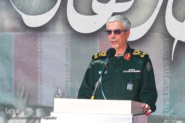 آیین تشییع و خاکسپاری پیکر شهید زاهدی در اصفهان