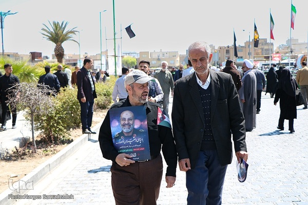 آیین تشییع و خاکسپاری پیکر شهید زاهدی در اصفهان