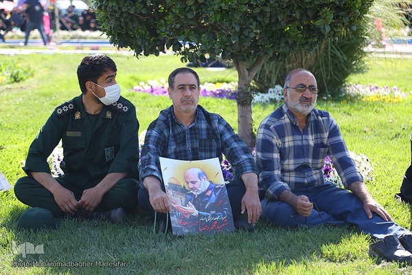 آیین تشییع و خاکسپاری پیکر شهید زاهدی در اصفهان