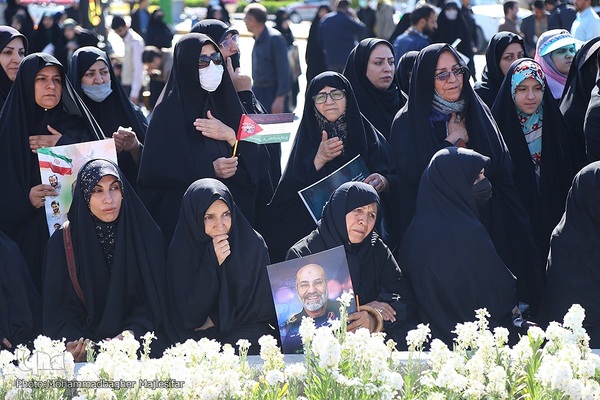 آیین تشییع و خاکسپاری پیکر شهید زاهدی در اصفهان