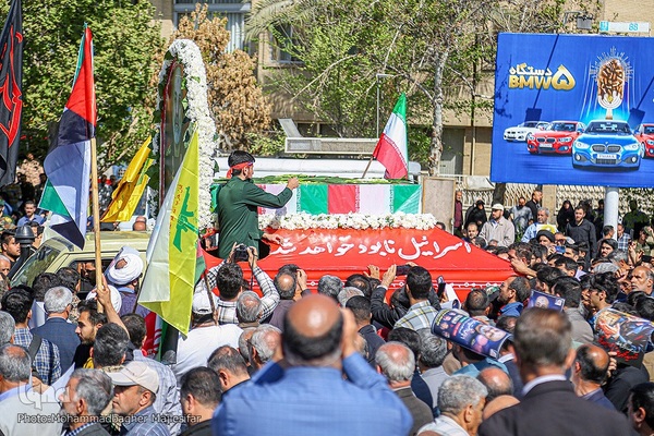 آیین تشییع و خاکسپاری پیکر شهید زاهدی در اصفهان